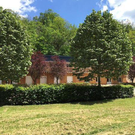 Logis Hotel Les Tilleuls Bruere-Allichamps Bagian luar foto